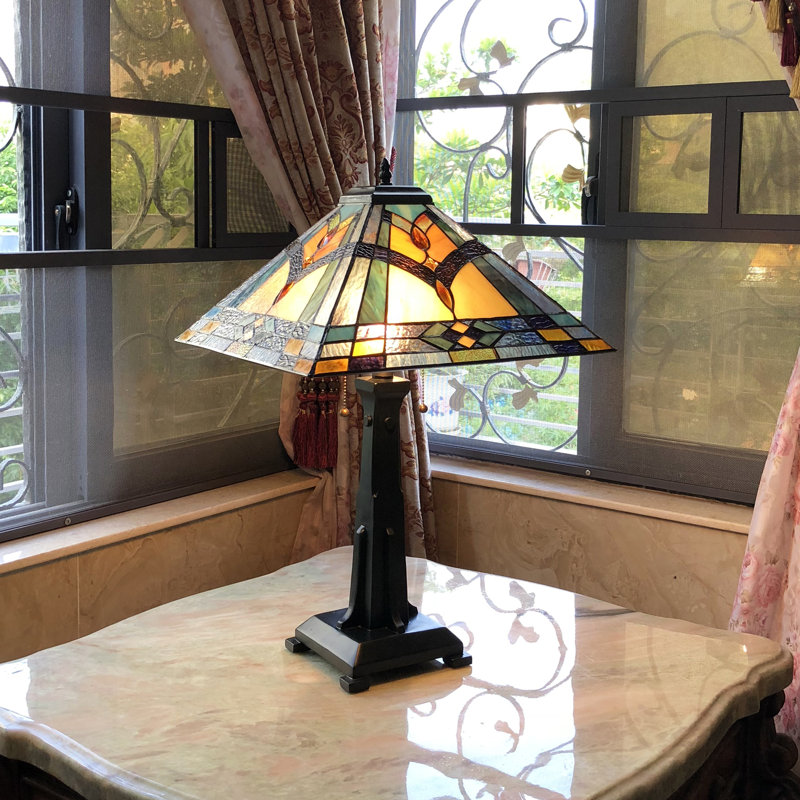 Stjean Resin Table Lamp
