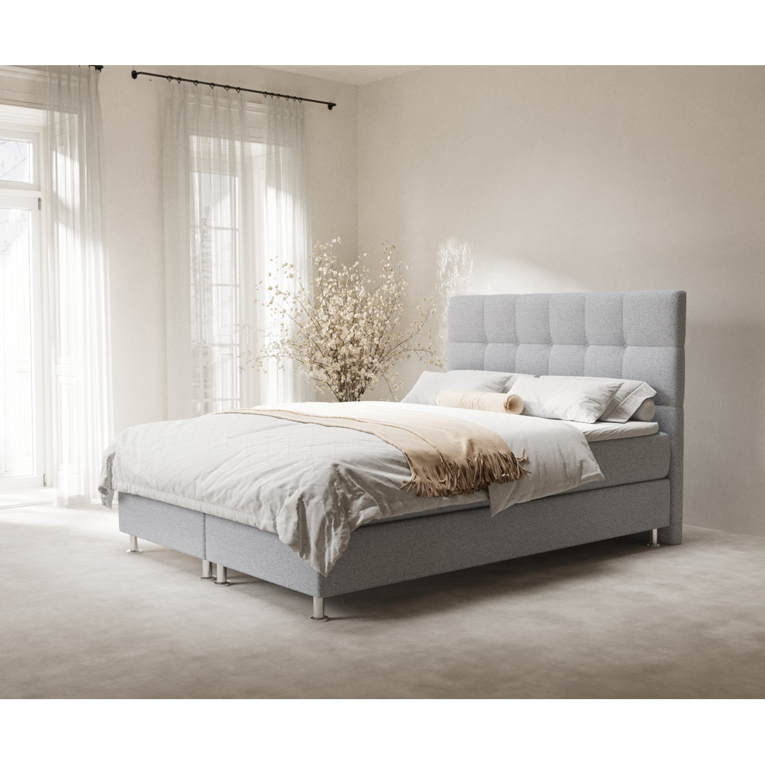 Echtes Boxspringbett Niamiah mit Zwei Matratzen und Topper