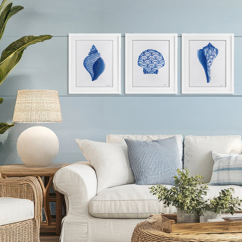 Ensemble de 3 sous-verres Blue Chinoiserie Seashells, par Courtney Prahl, H 16 po x l 39 po, Cadre blanc côtier