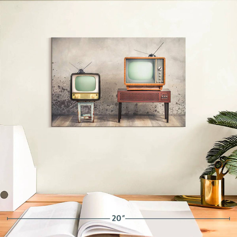 Senne Analog Televisions, 8" H x 12" W