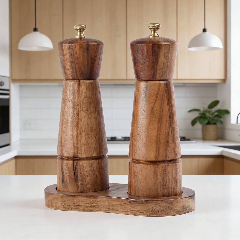 Ensemble de moulins à sel et à poivre en bois d'acacia avec plateau, moulins à céramique et en acier inoxydable réglables pour les épices fraîches, conception de table de cuisine élégante