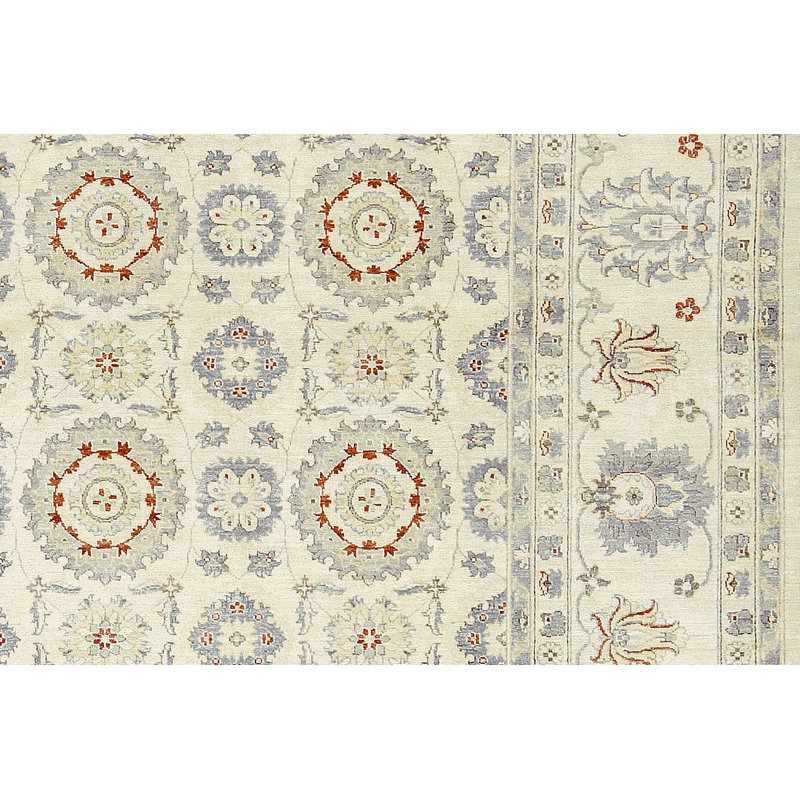 Tapis ivoire noué à la main de haute qualité