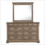 Commode patinée avec miroir