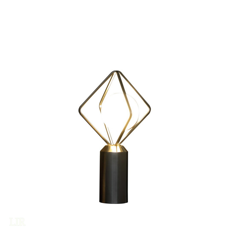 Lampe de table 19,5 "In Ernst Modern Monoclinic Pendeloque