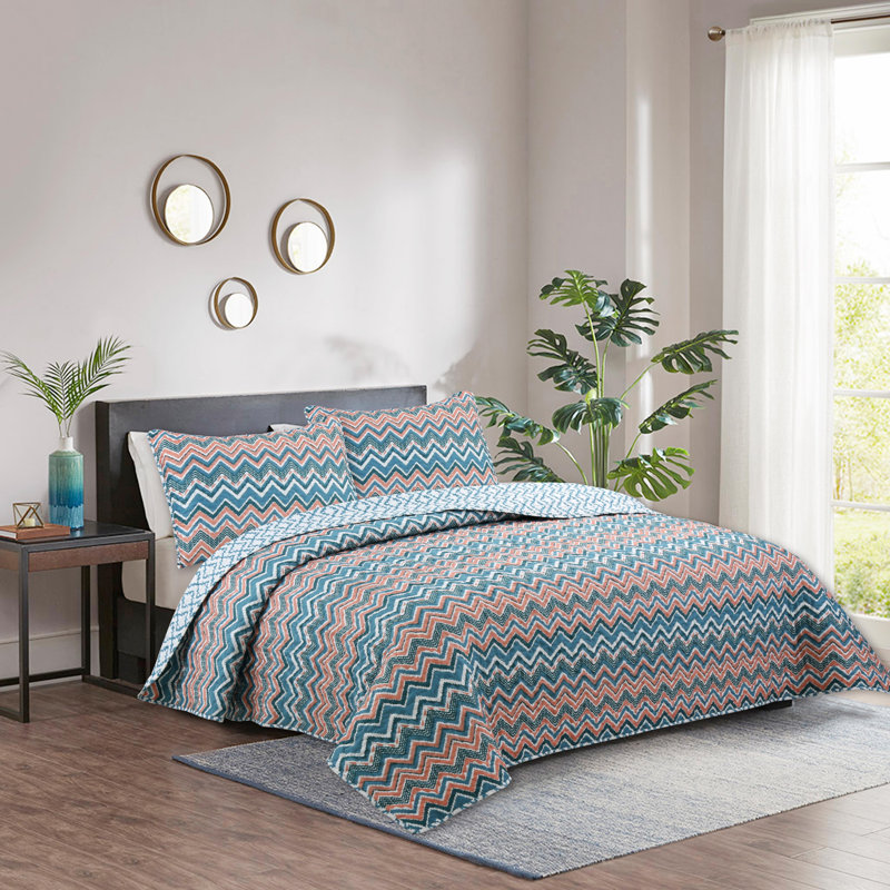 Casey-Marie Polyester Striped Quilt, Queen Quilt + 3 Standard Shams