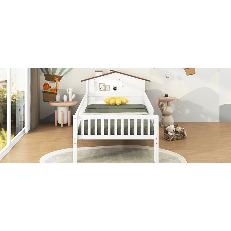 Lit plateforme simple blanc avec tête de lit de style maison, rangement intégré et DEL - chambre à coucher de style rustique