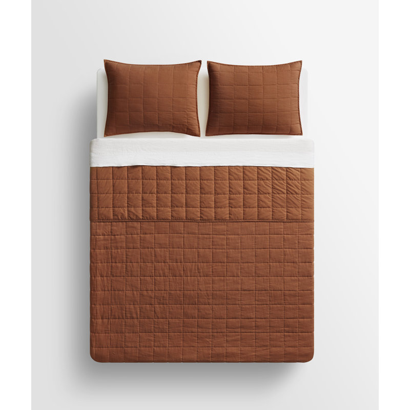 Ester Modern & Contemporary Percale Quilt, Queen Quilt + 2 Queen Shams, Tomato