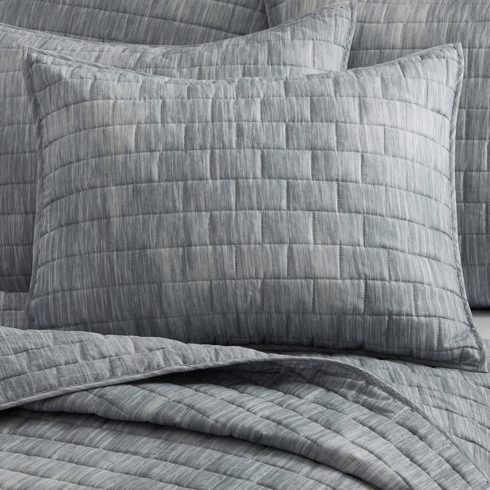 Niles Cotton Quilt Set, Queen Quilt + 2 Standard Shams