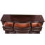 Charmante commode avec des motifs en bois complexes et beaucoup de rangement