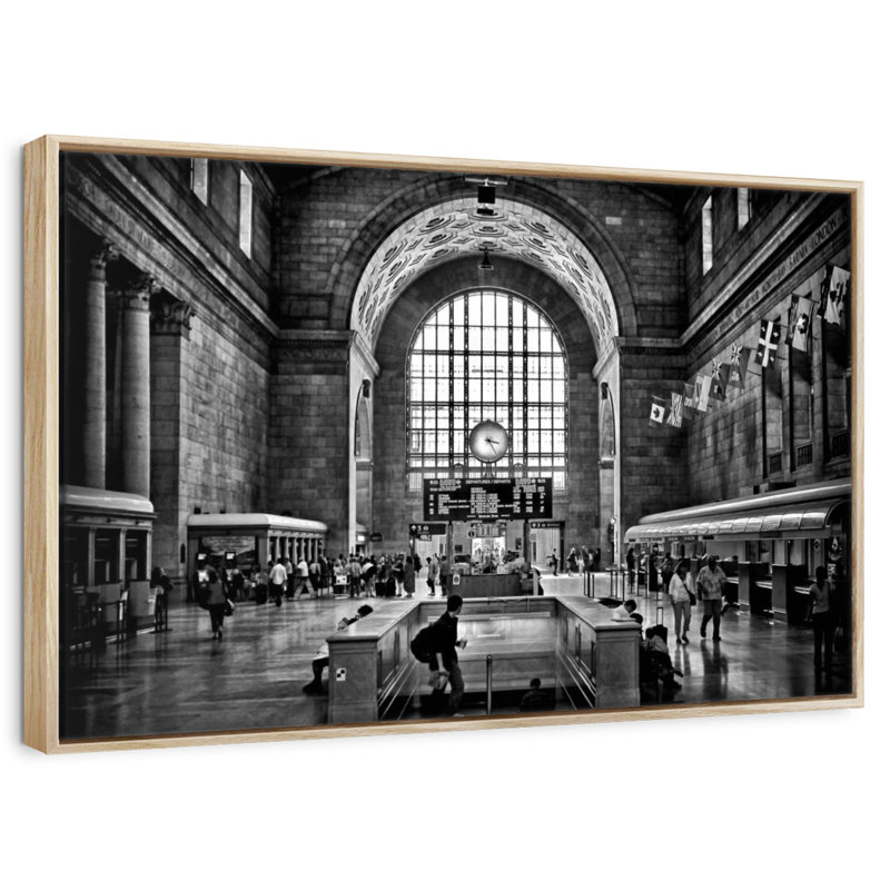 Toronto Union Station 15h23, Cadre flottant en bois naturel, 40 po x 27 po