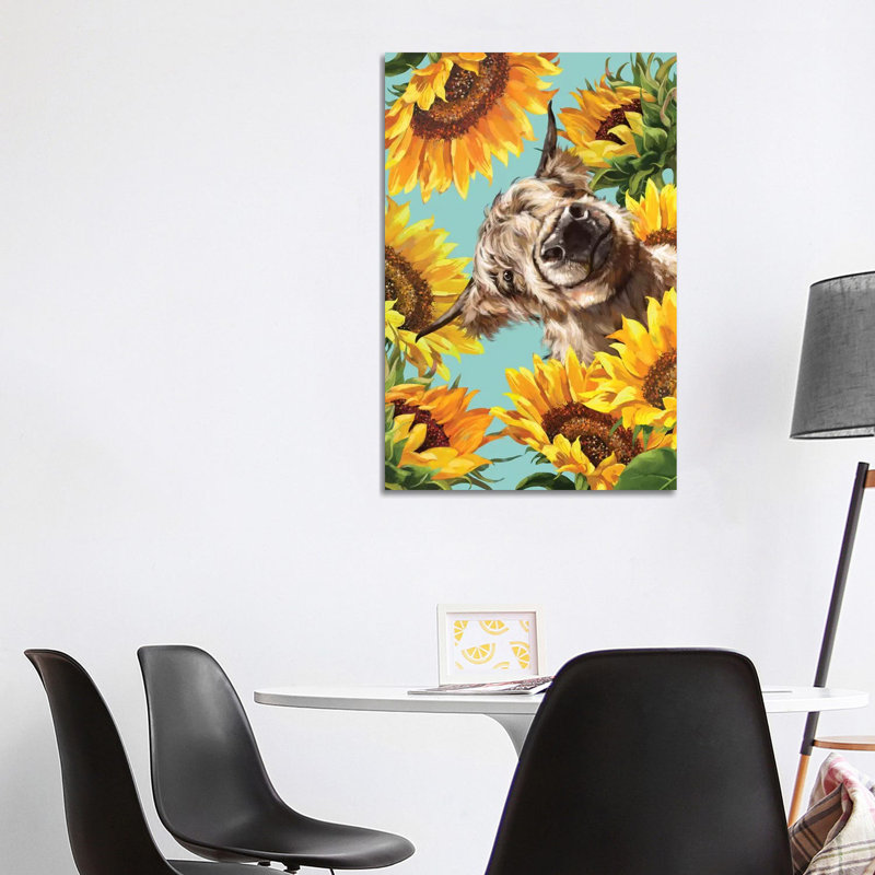 «Highland Cow with Sunflower» par Big Nose Work - impression d'art graphique, H 12 po x l 8 po x P 0,75 po, Toile tendue