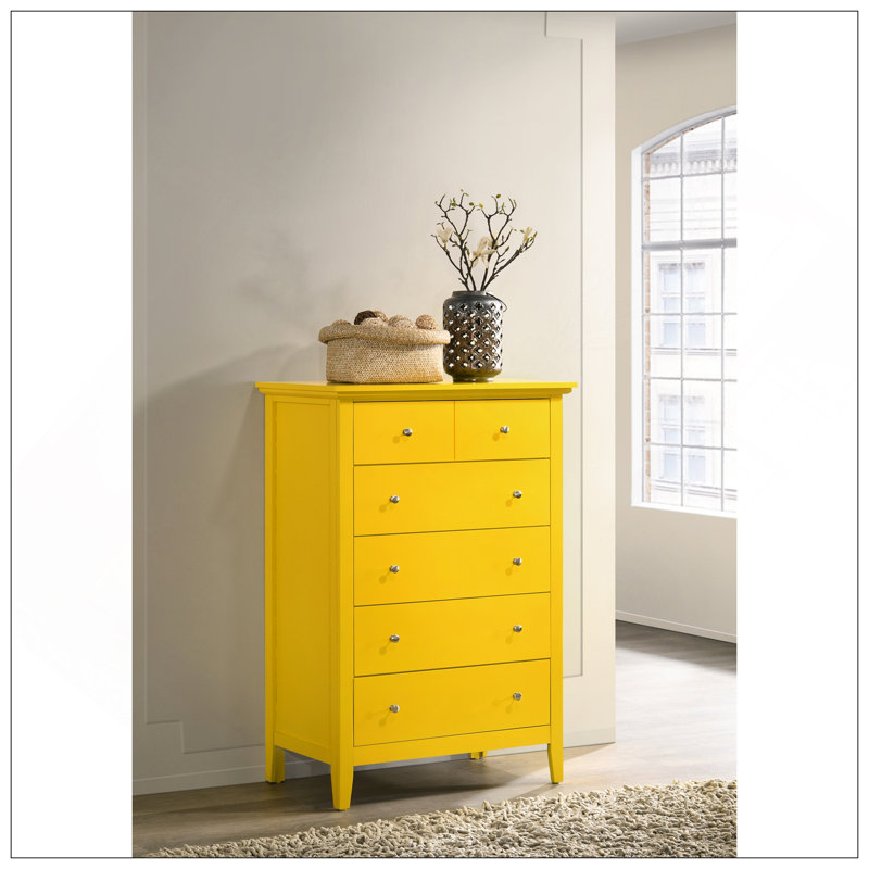 Telscombe Chest, Yellow