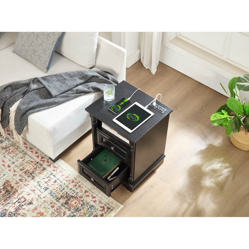 Table de chevet en bois rustique avec station de charge, tiroirs de rangement spacieux pour la maison et le bureau