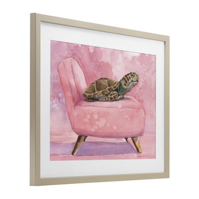 «Happy Turtle on Pink Chair», reproduction encadrée sous verre, conception de George Dyachenko