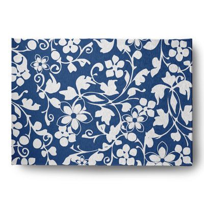Ingunn Chenille Floral Indoor Rug