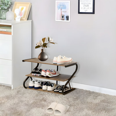 Range-chaussures sur pied à 3 niveaux