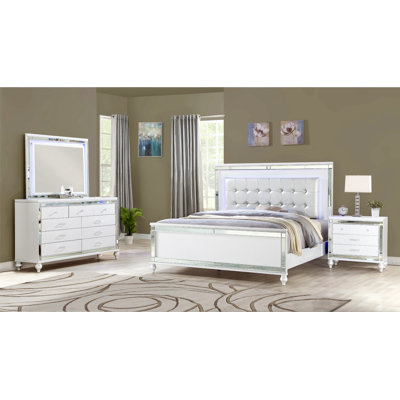 Queen 4 Pc Led Bedroom Set Made With Wood In White Color