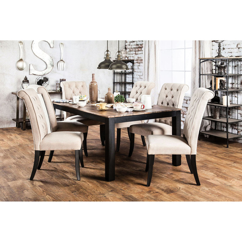 2 chaises rustiques rustiques en tissu beige avec dossier et base en bois massif