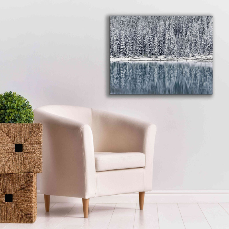 «Winter Reflections» par Alan Majchrowicz, estampe numérique sur toile, H 26 po x l 34 po x P 1,5 po