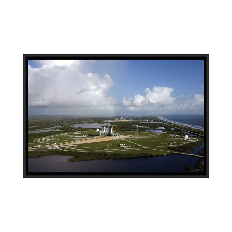 Reproduction d'art graphique sur toile tendue, H 18 po x l 26 po x P 1,5 po, Toile avec cadre noir, Pas de tapis