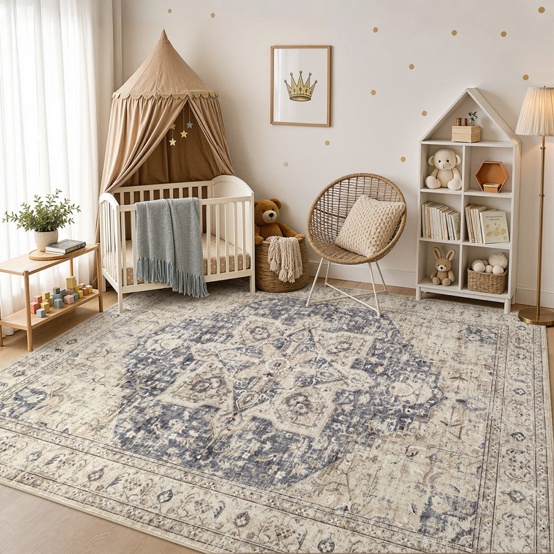     Tapis floral délavé Adona, Beige; bleu marine, Rectangle 5 pi x 7 pi