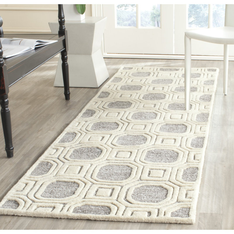 Trakia Hand Tufted Performance Geometric Rug, Runner 2'6" x 6'
