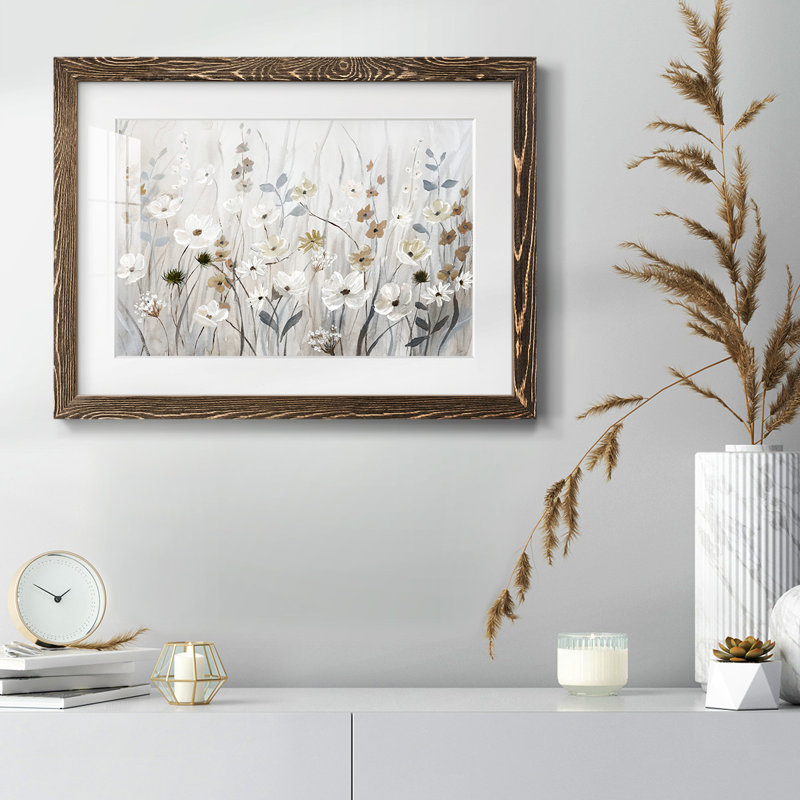«Misty Meadow Field», impression sur papier encadrée, Noyer