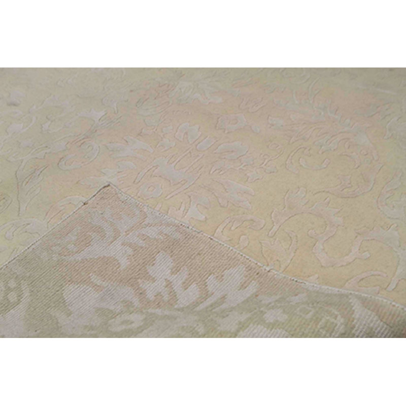 Floral Area Rug in Ivory