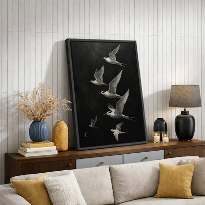 Oiseaux volants sur fond noir, décoration murale minimaliste, reproduction d'art sur toile