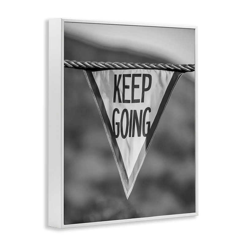 «Keep Going Pennant», estampe numérique encadrée par Daphne Polselli, H 14 po x l 11 po, Estampe numérique Farmhouse