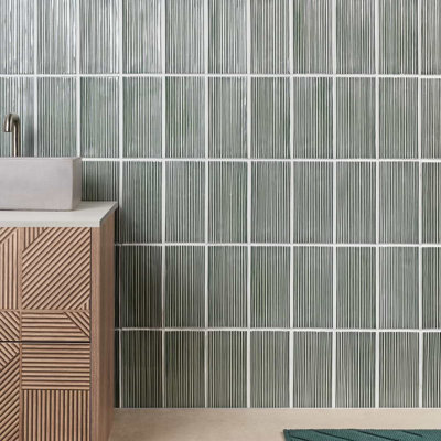 Nabi Subway Arctic Blue 4.5X9 Fluted Ridged Crackled Glossy Glass Tile