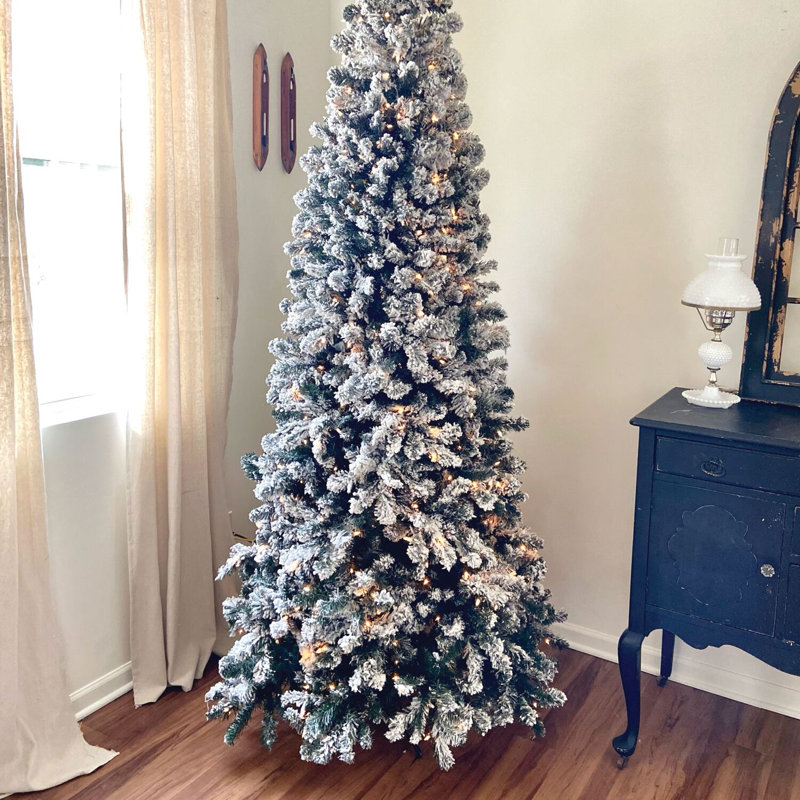 7.5-Ft White Flocked Alaskan Pine Christmas Tree with LED Lights