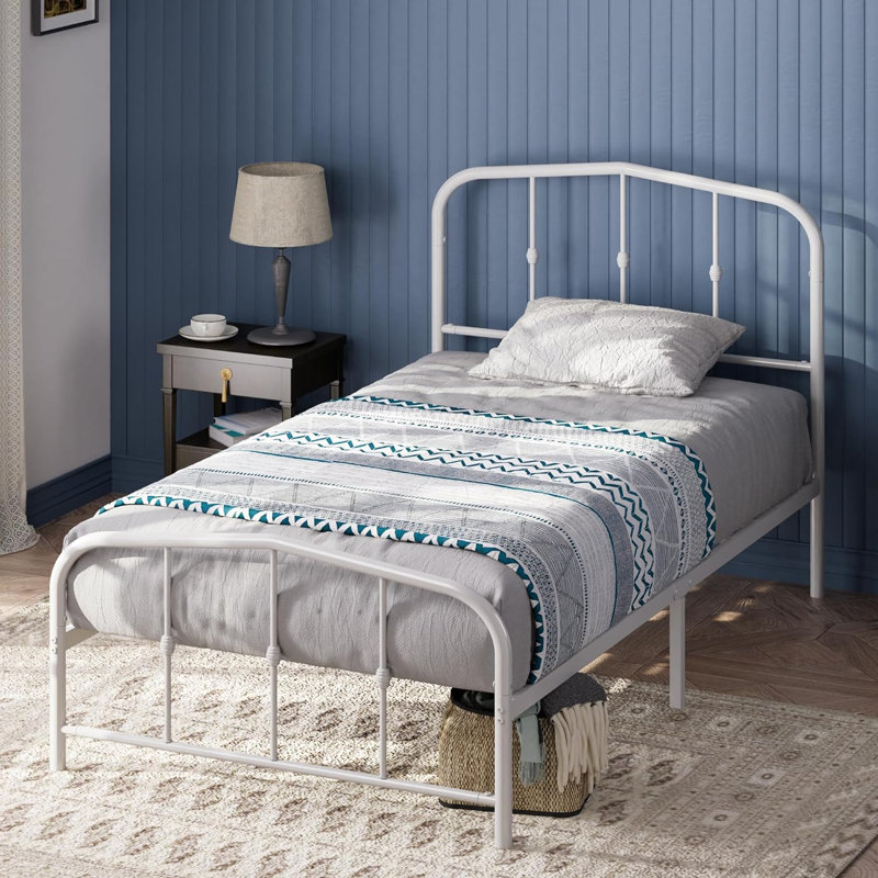 Structure de lit August Grove® Bronty, Lit simple