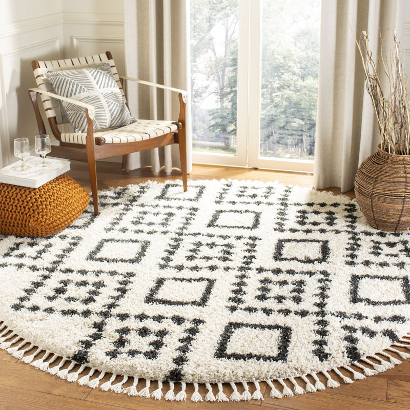 Caldwell Performance Geometric Rug, Round 6'7"