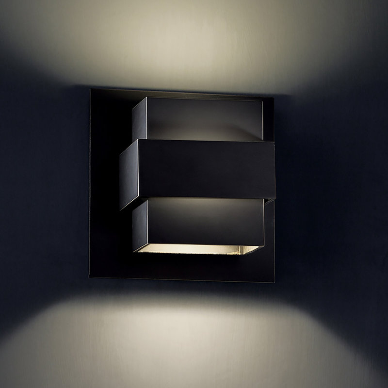 Luminaire mural intérieur ou extérieur à DEL à intensité variable Pandora, Bronze huilé, H 11 po x l 11 po x P 4,75 po