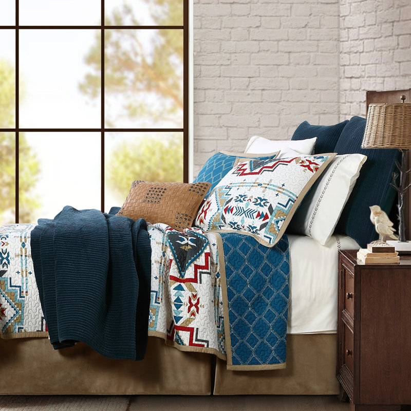 Spirit Valley Teal/Cream/Tan Aztec Print Cotton Southwestern Style Reversible Quilt Set, King Quilt + 2 King Shams