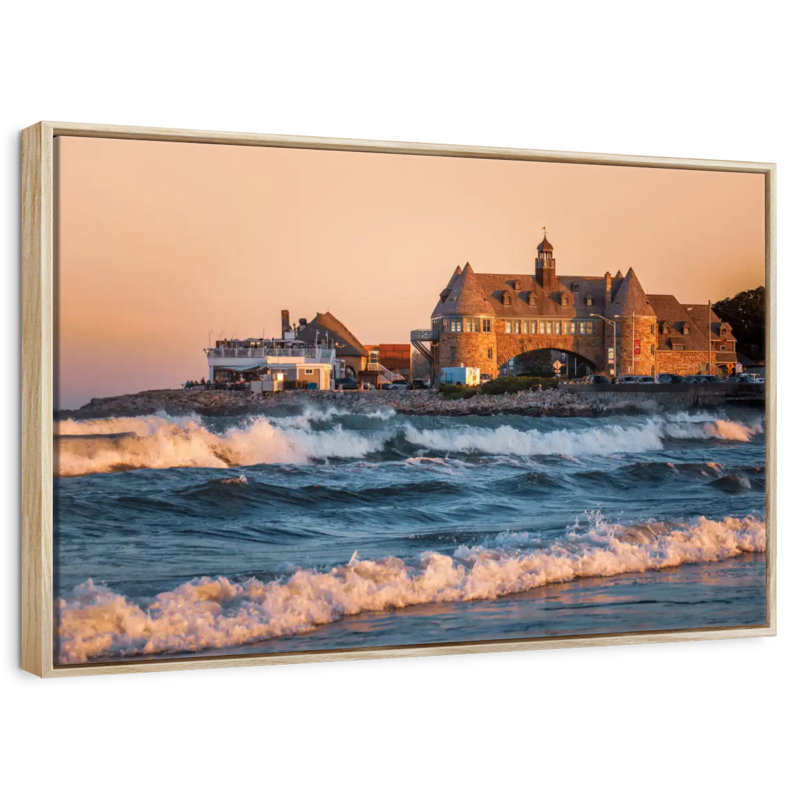 Narragansett Towers, Cadre flottant en bois naturel, 37 po x 25 po