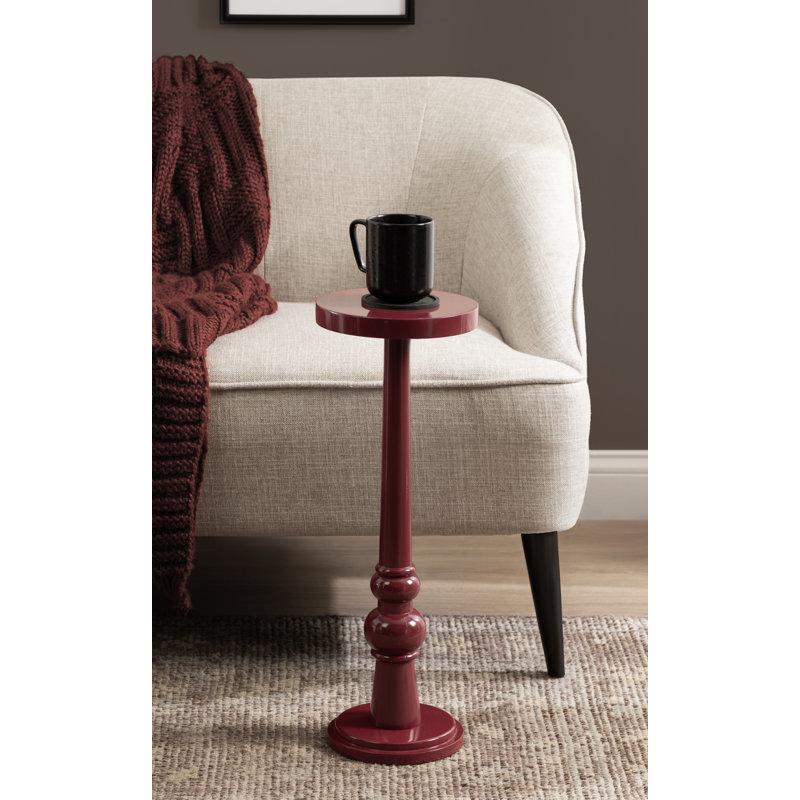 Table ronde Wegner, Rouge