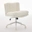 Chaise de bureau spacieuse en fausse fourrure crème, base en métal, à usages multiples