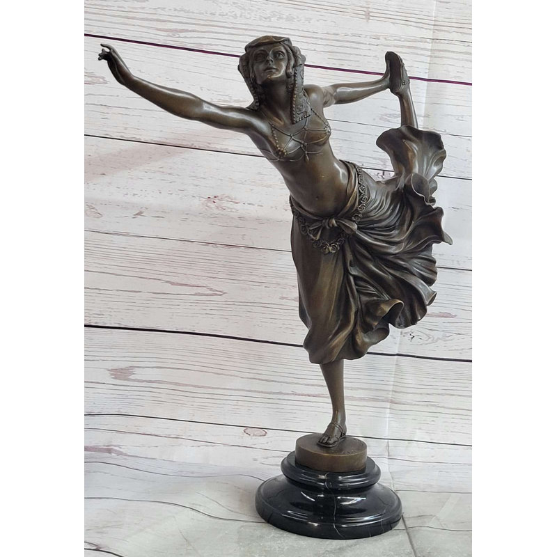 Figurines et sculptures