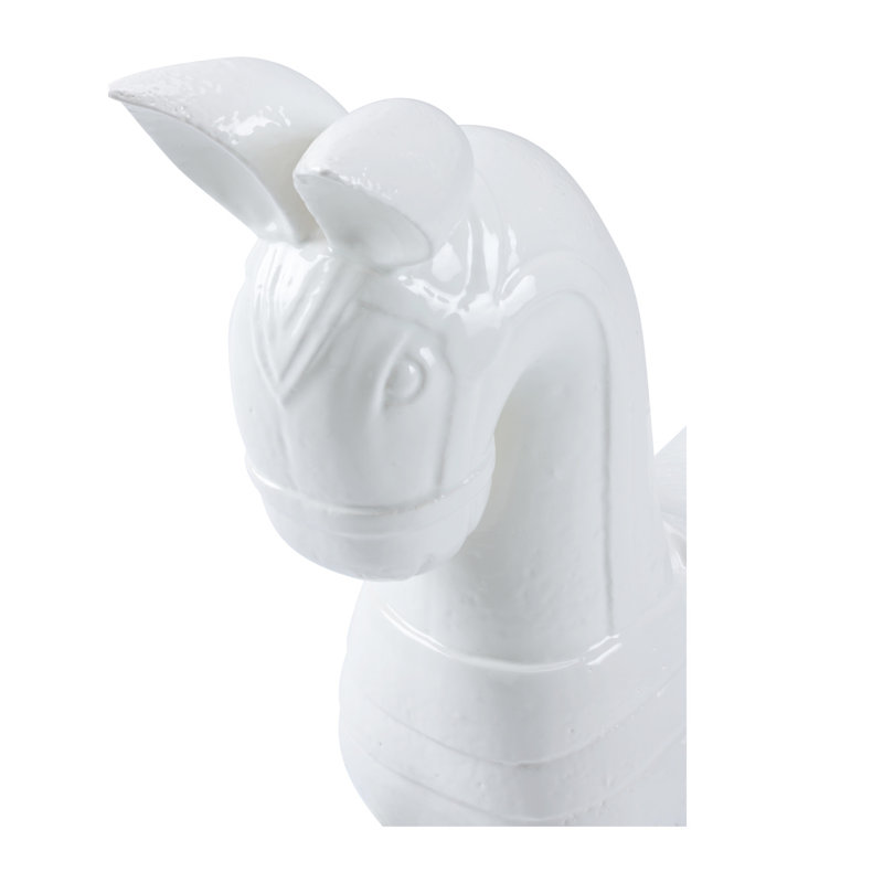 Figurine majestueuse