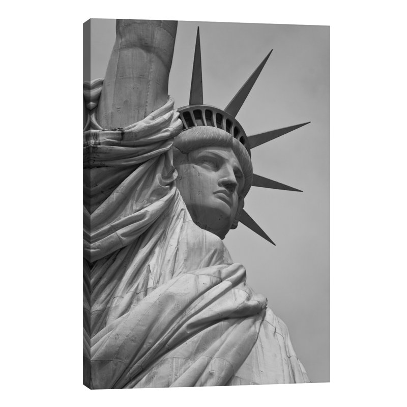 Statue Of Liberty Black And White - Print on Canvas, 30.48 cm H x 45.72 cm W, Wrapped Canvas