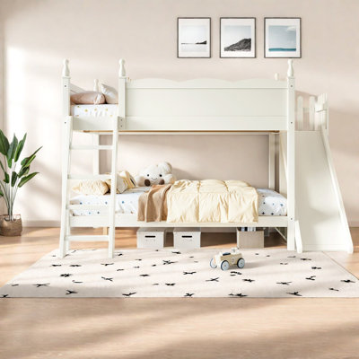 Lit double au dessus d'un lit double avec tablettes de rangement, lit superposé coulissant en bois massif, chambre d'enfant moderne