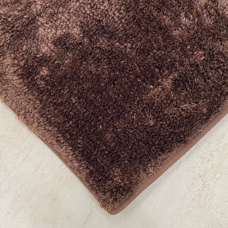 Hiltonia Polypropylene Non-Slip Bath Rug, 32" L x 20" W, Chocolate