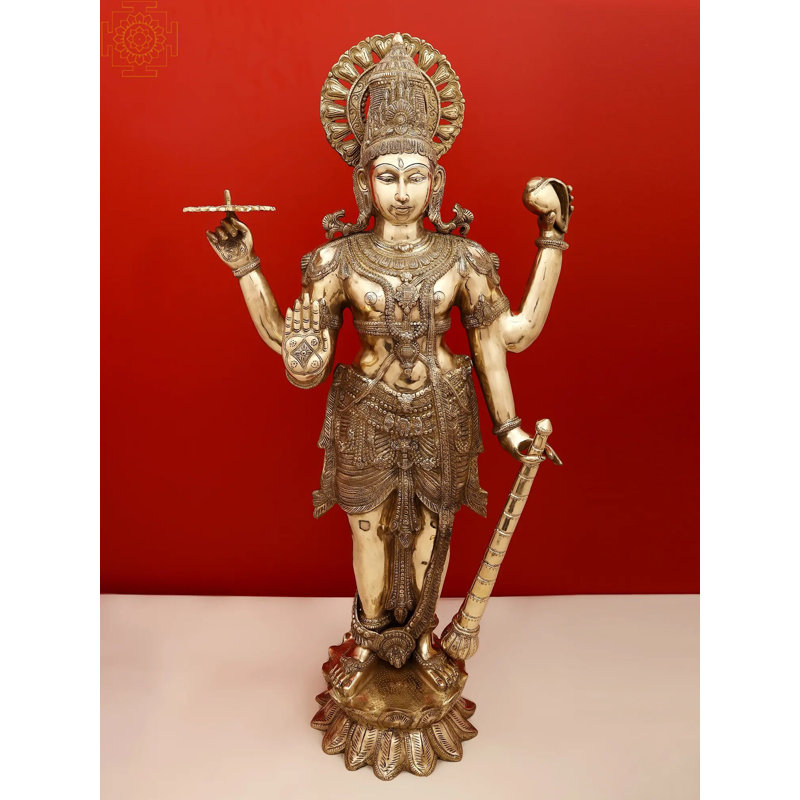 Grand lord debout Vishnu
