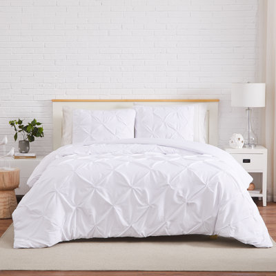 Pinch Pleated, Pintuck Duvet Cover Set with matching shams