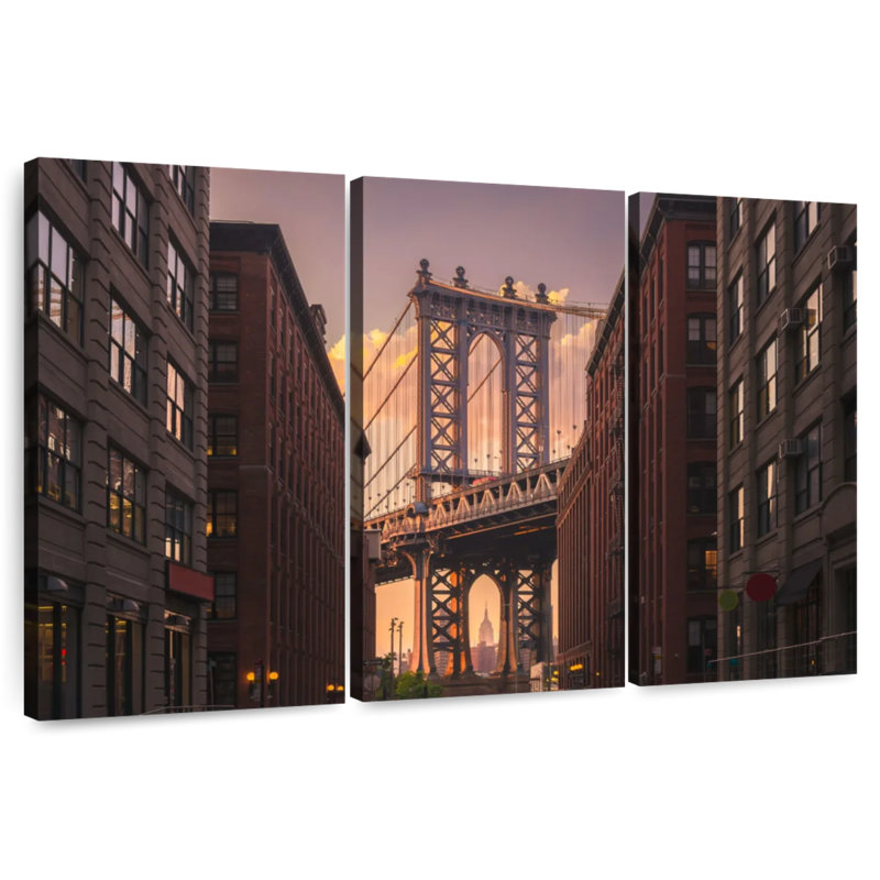 Rorry Iconic Brooklyn Bridge, 32" H x 50" W
