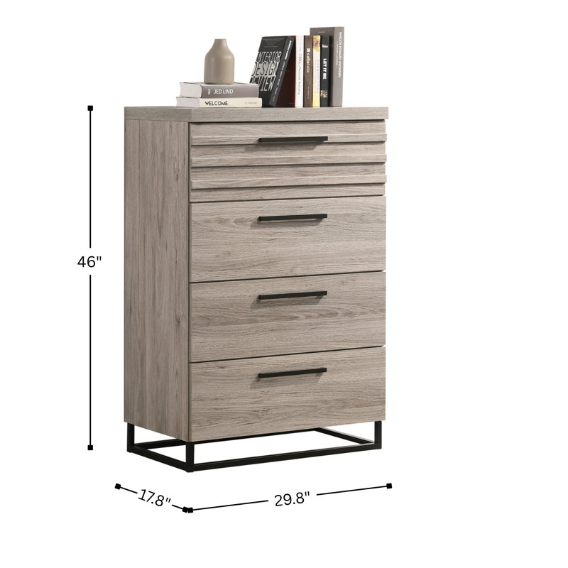 Earvin 29.8'' W 4 - Drawer Dresser