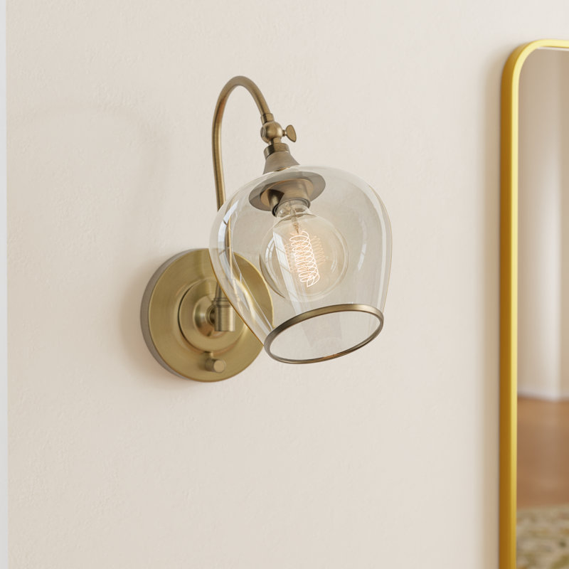 Ladera Ameah 1 - Light Armed Sconce, Gold