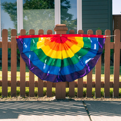 Pleated Fan Rainbow 2' x 4' Bunting